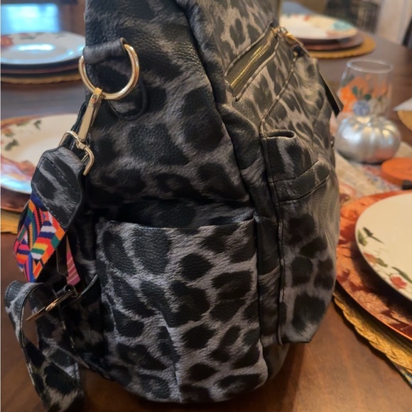 Leopard Print Backpack - Picture 4 of 8